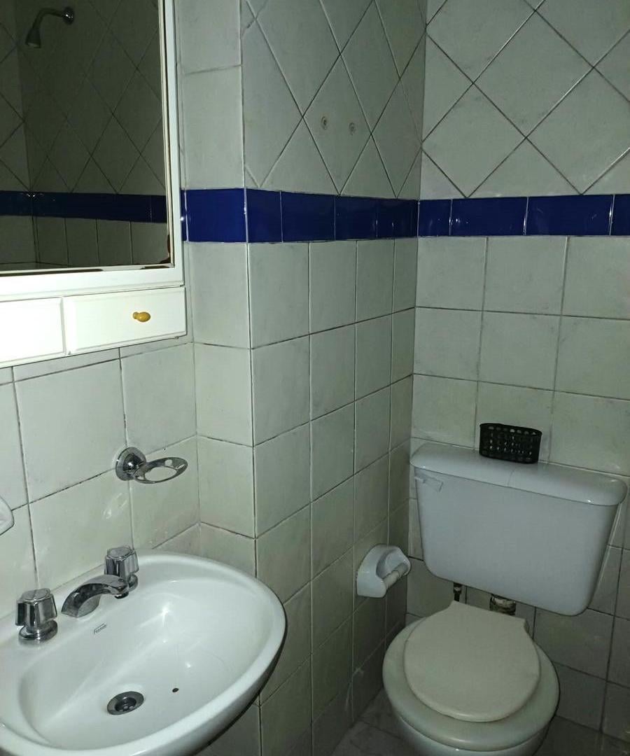 Foto de 2 Departamentos de 1 dorm. en 1. En la Redonda, imagen 1