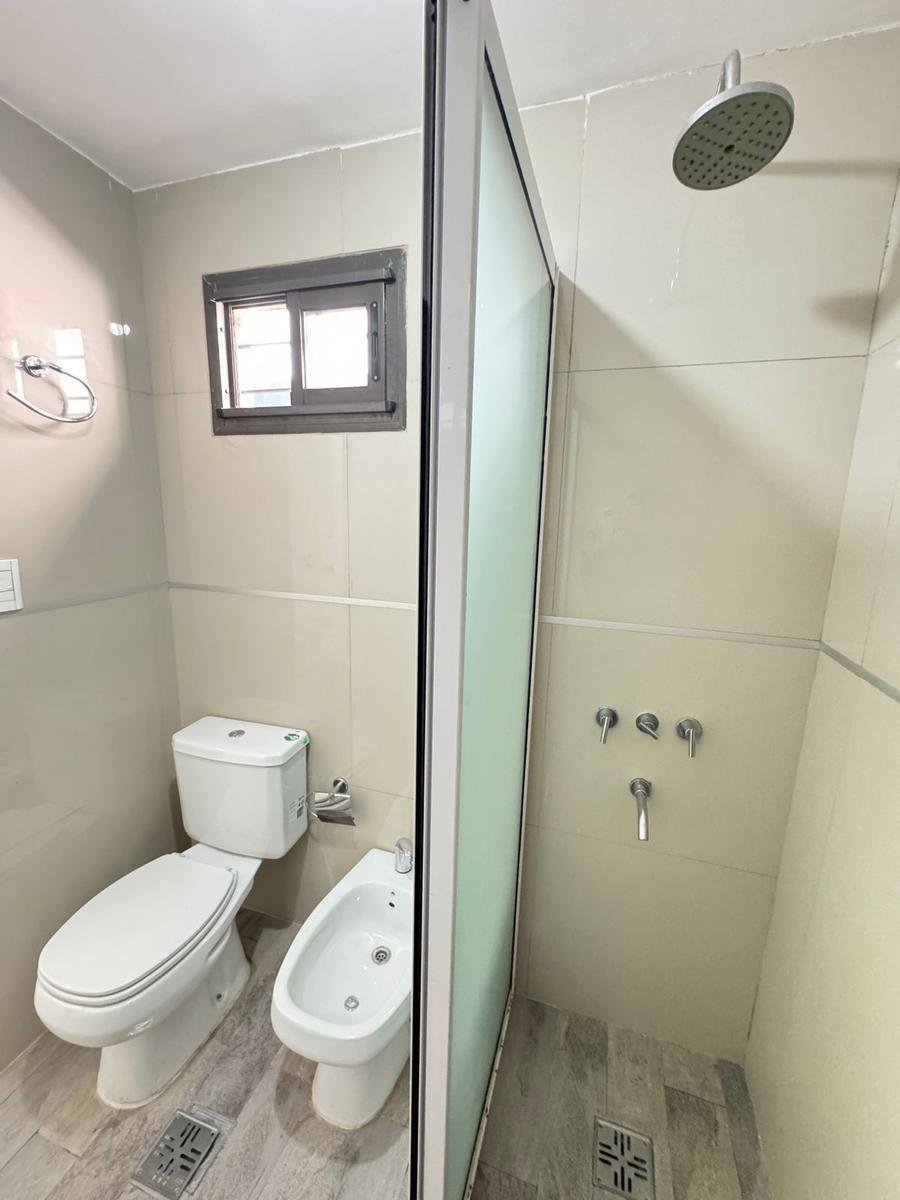 Departamento 2 Dorm. Pb con Patio y Cochera en Alta Cordoba 1