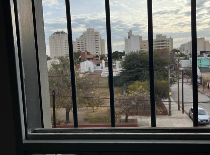 Departamento 2 Dormitorios en Barrio Alto Alberdi 5