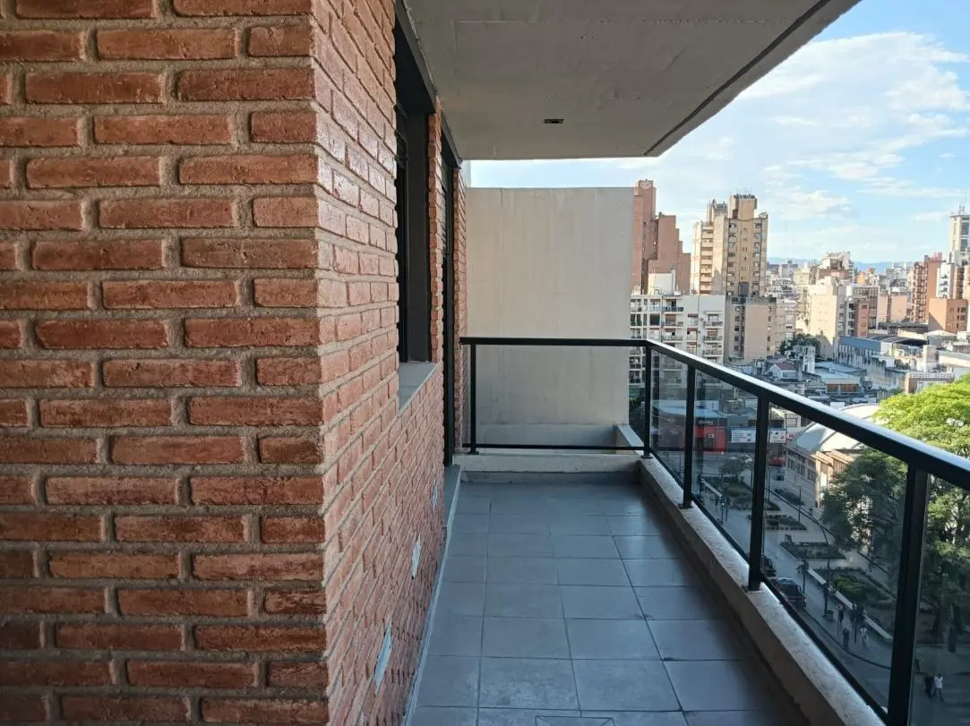 REGGIA VII 3