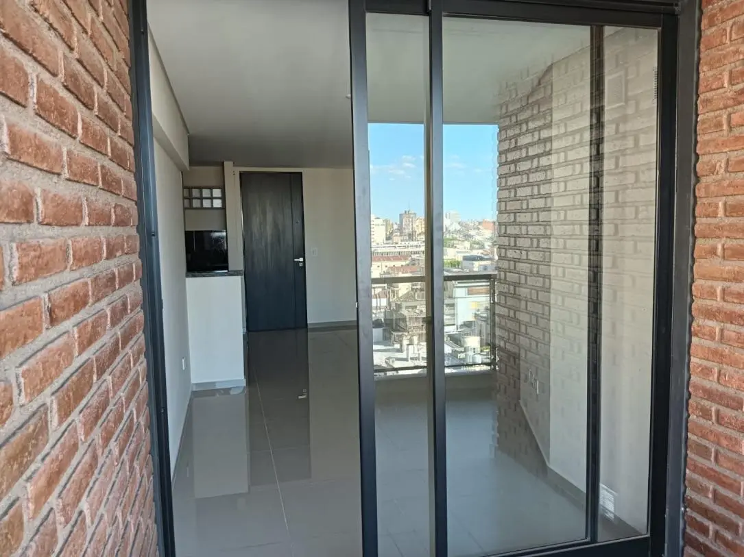 REGGIA VII 4