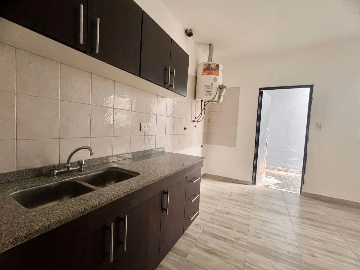 Venta casa 3dor cochera patio, APTO CREDITO 5