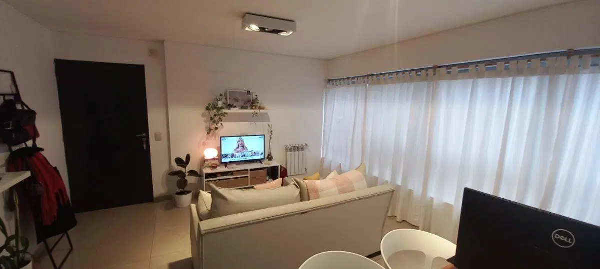 Departamento 1 dormitorio c/ cochera en alquiler B° General Paz 3
