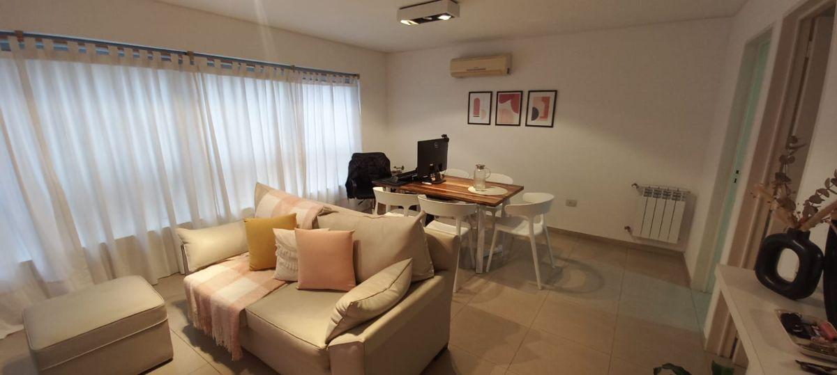 Departamento 1 dormitorio c/ cochera en alquiler B° General Paz