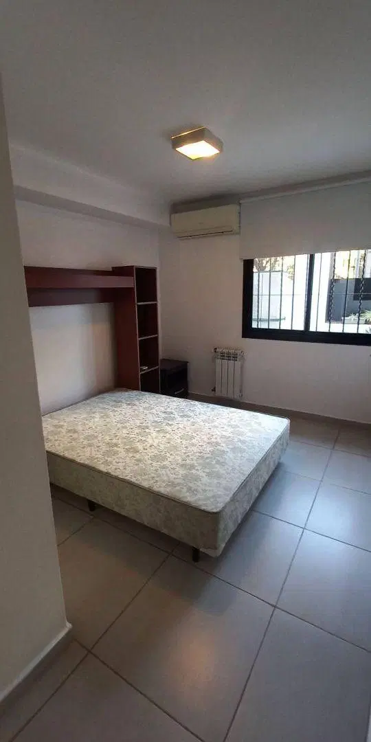 Departamento 2 dor. c/ patio amoblado en General Paz 4