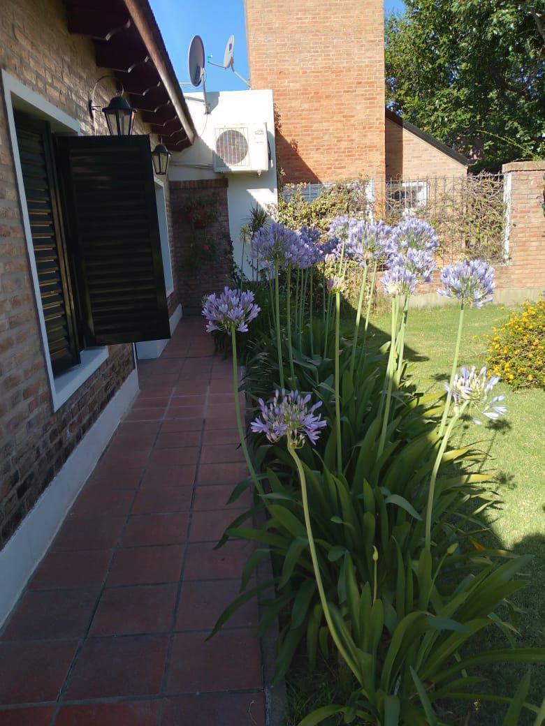 Se Vende Casa Quinta Barrio Brigadier Lopez 3