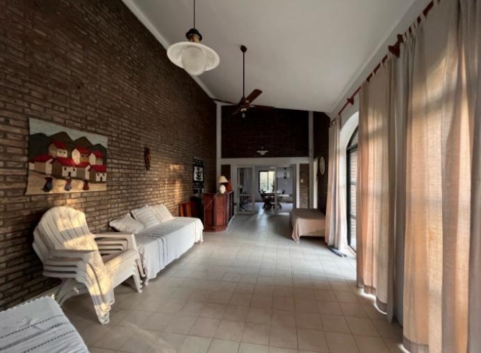 Se Vende Casa Quinta Barrio Brigadier Lopez 2
