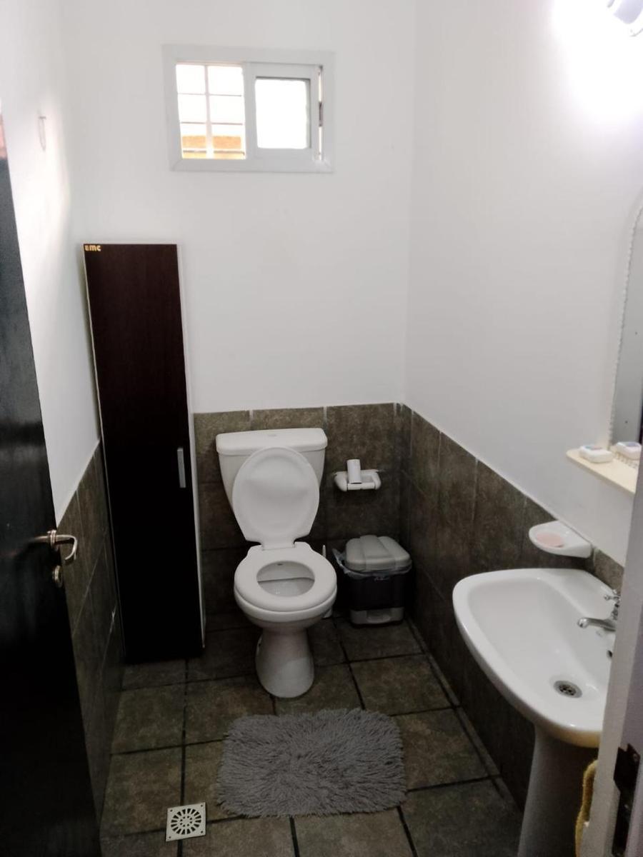 Casa + Local Comercial en Barrio Villa Rosas 3
