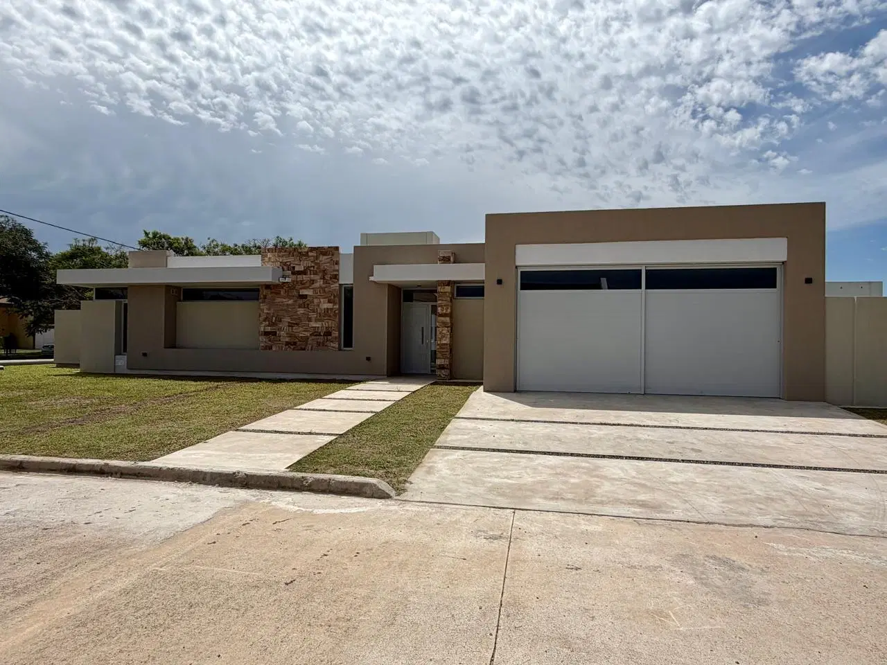 Casa en Barrio El Bosque 3