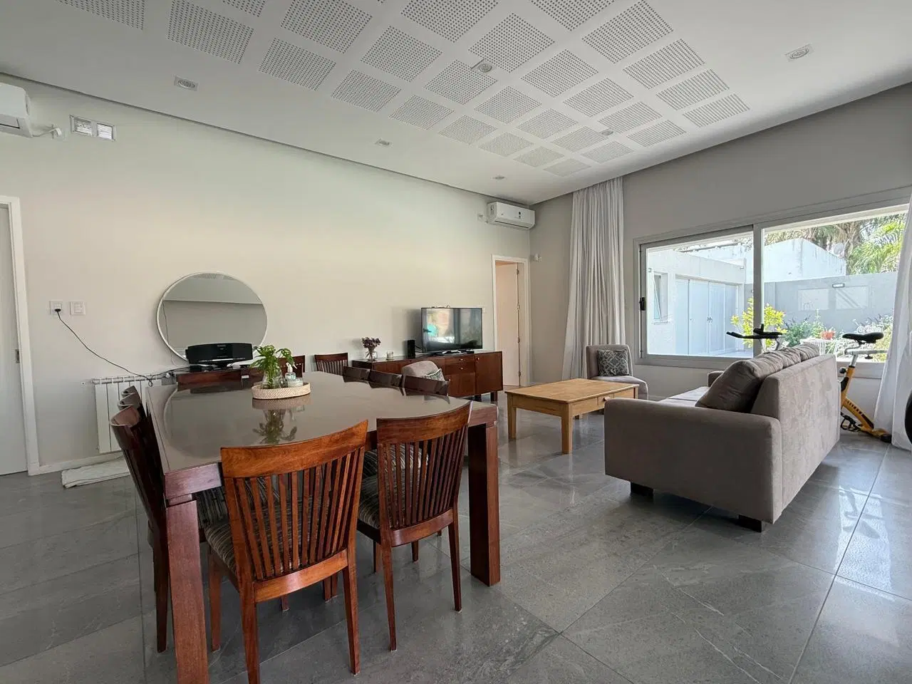 Casa en Barrio Brigadier López 3