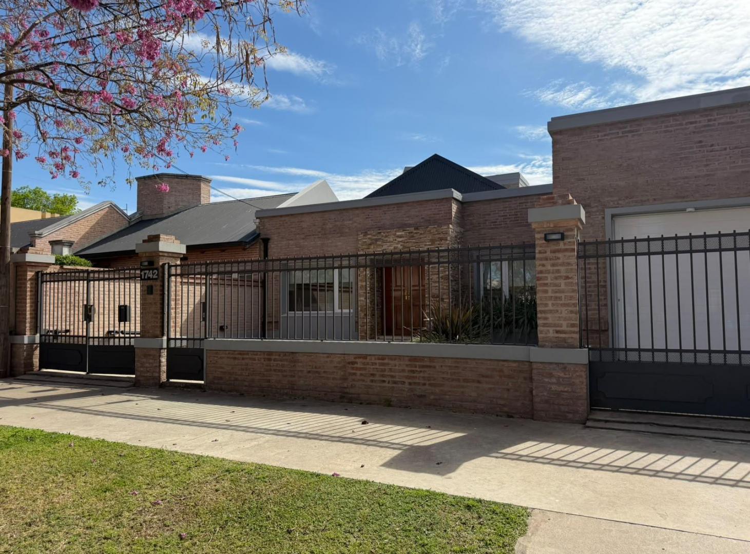 Foto de Casa en Barrio Pablo Pizzurno, imagen 1