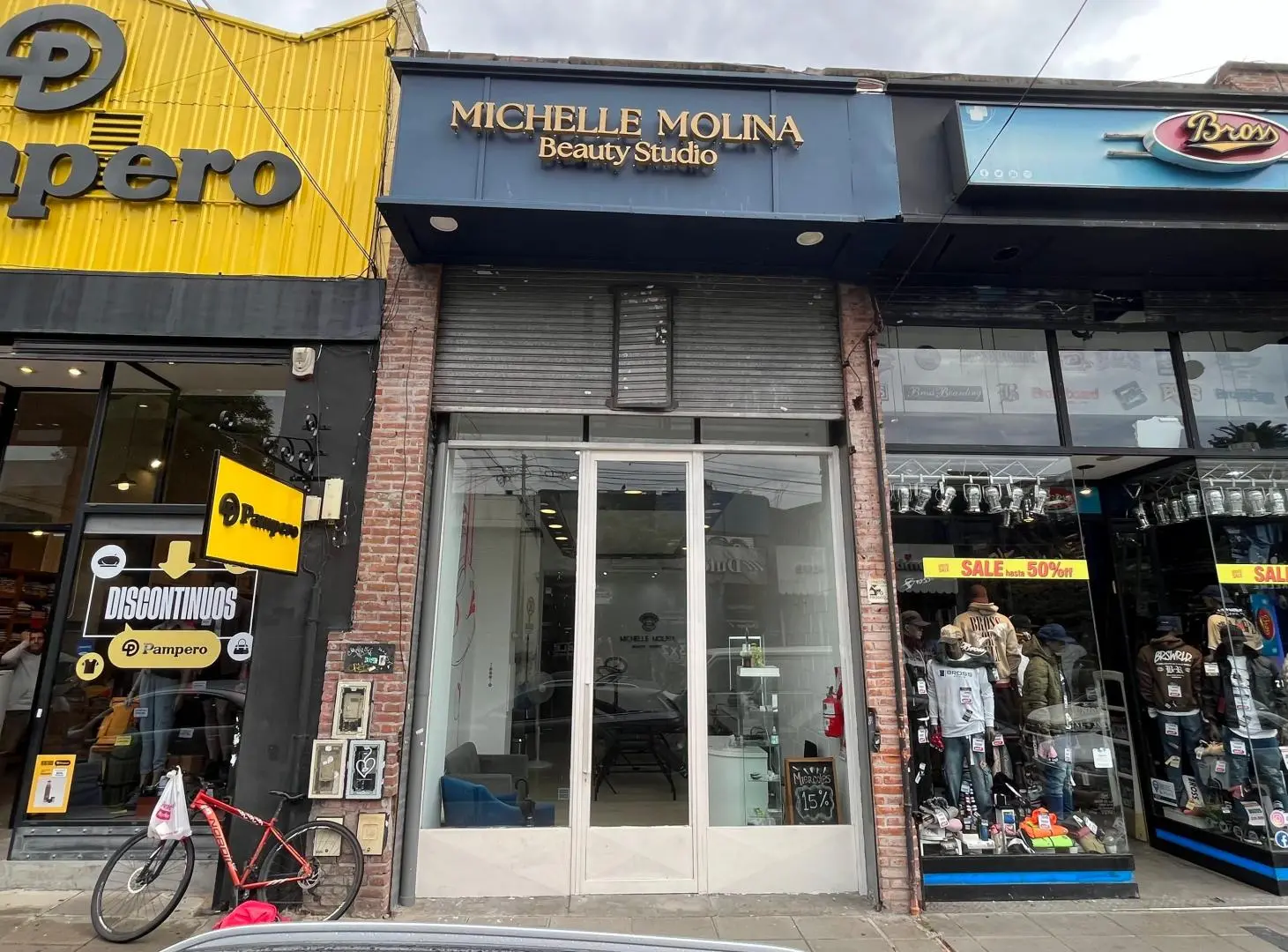 ALQUILER LOCAL COMERCIAL – CALLE LOYOLA 764 1