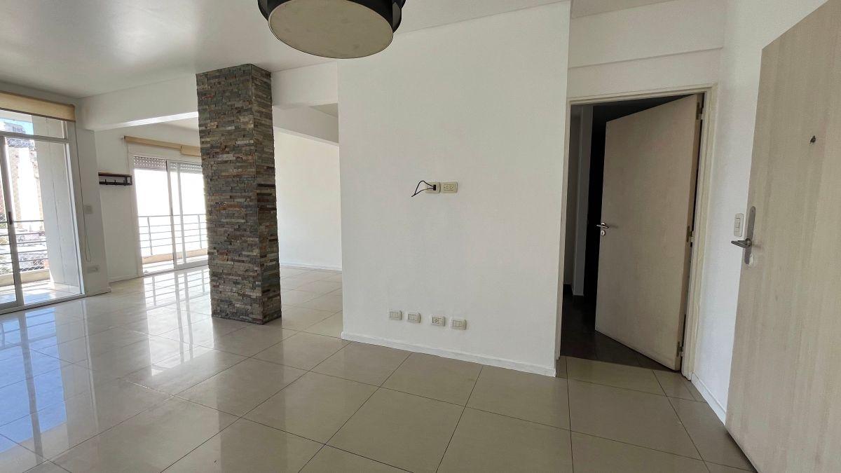 Foto de Amplio departamento de 3 ambientes con cochera y baulera en Palermo, imagen 4