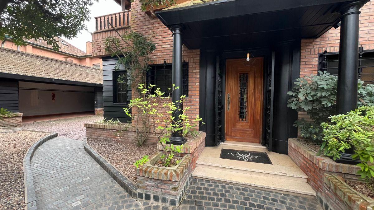 Foto de Espectacular casa en alquiler en Vicente López, imagen 2