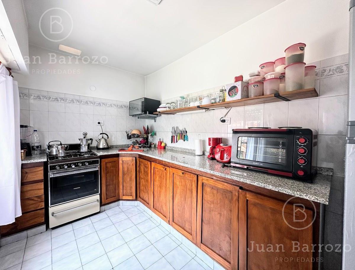 Foto de Venta Departamento en Planta Alta de 3 ambientes con patio. Remedios de, imagen 4