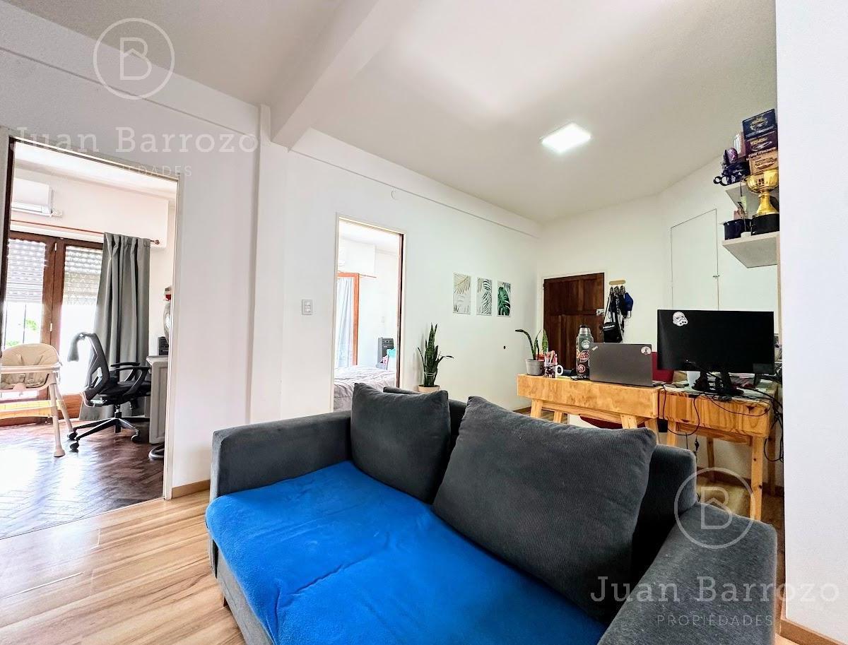 Foto de Venta Departamento en Planta Alta de 3 ambientes con patio. Remedios de, imagen 2