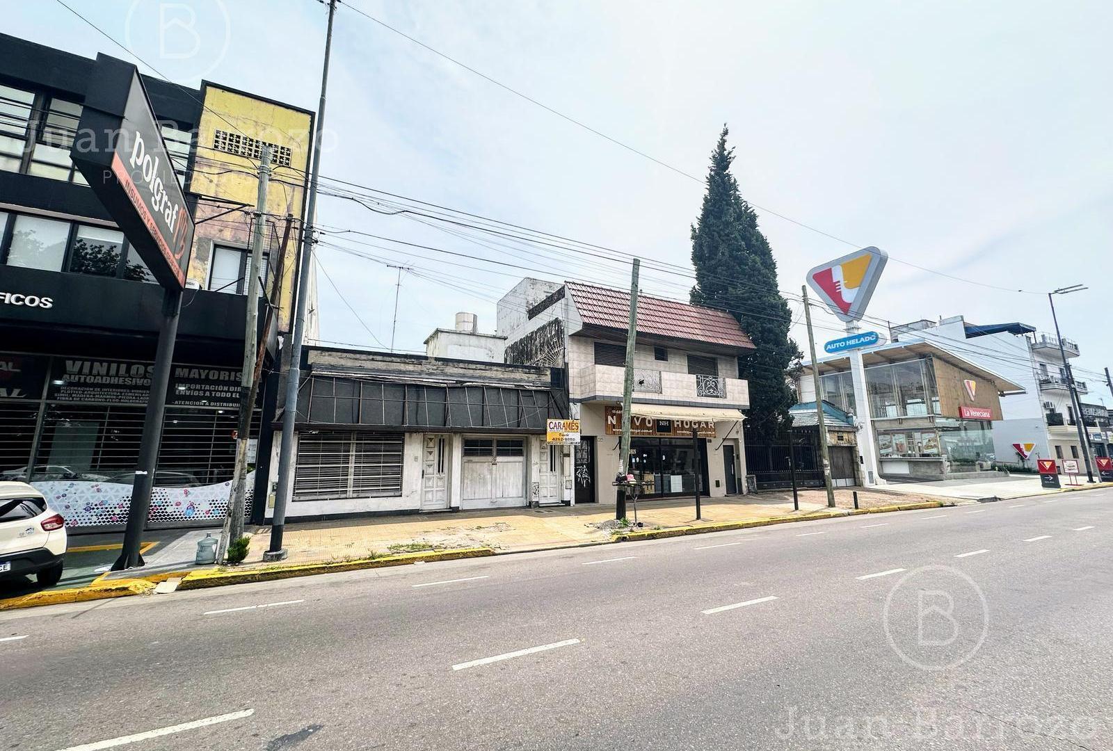 Venta Casa en PH al frente para reciclar en Lanus Oeste