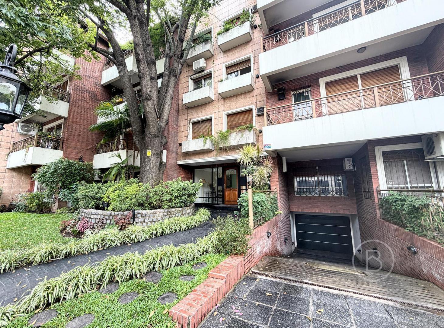 Venta Departamento de 3 ambientes con cochera