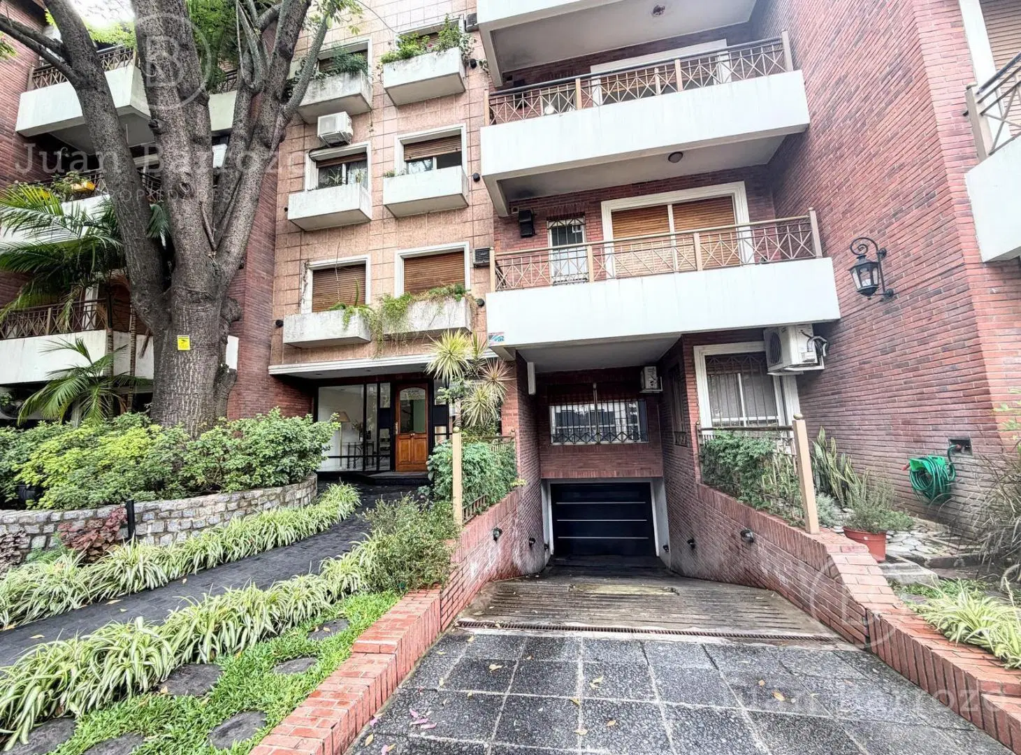 Venta Departamento de 3 ambientes con cochera 1