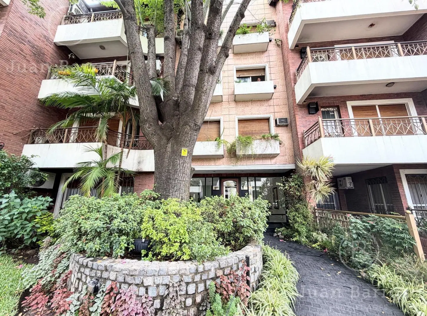 Venta Departamento de 3 ambientes con cochera 4