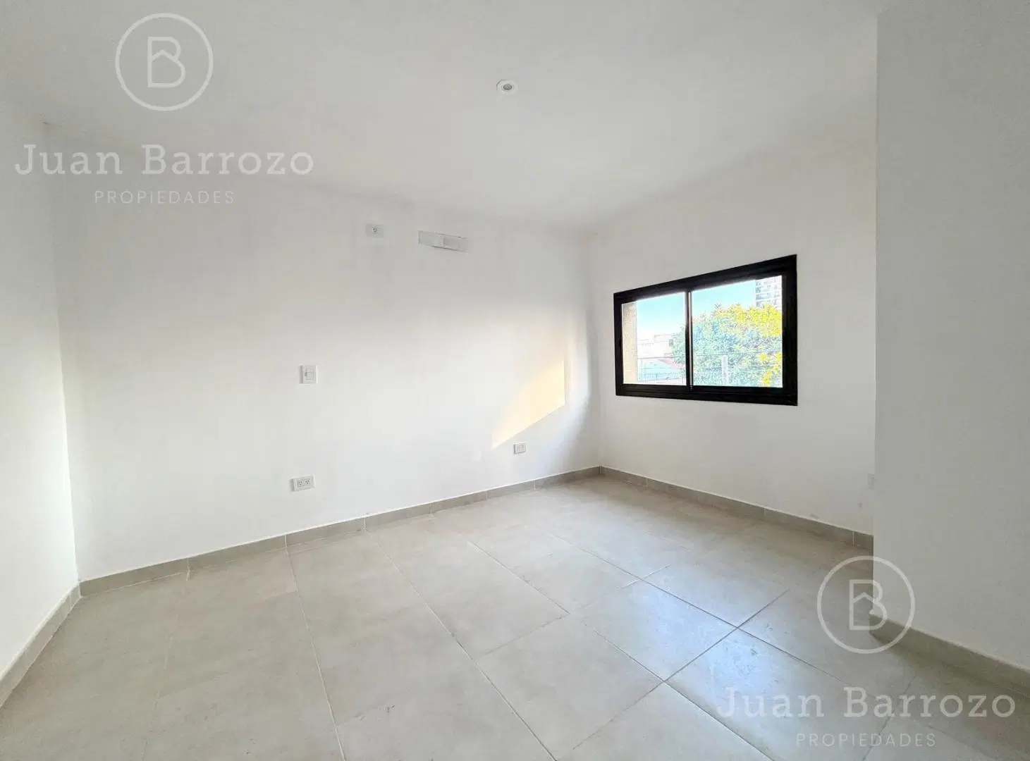 Alquiler Departamento monoambiente en Banfield Este 4