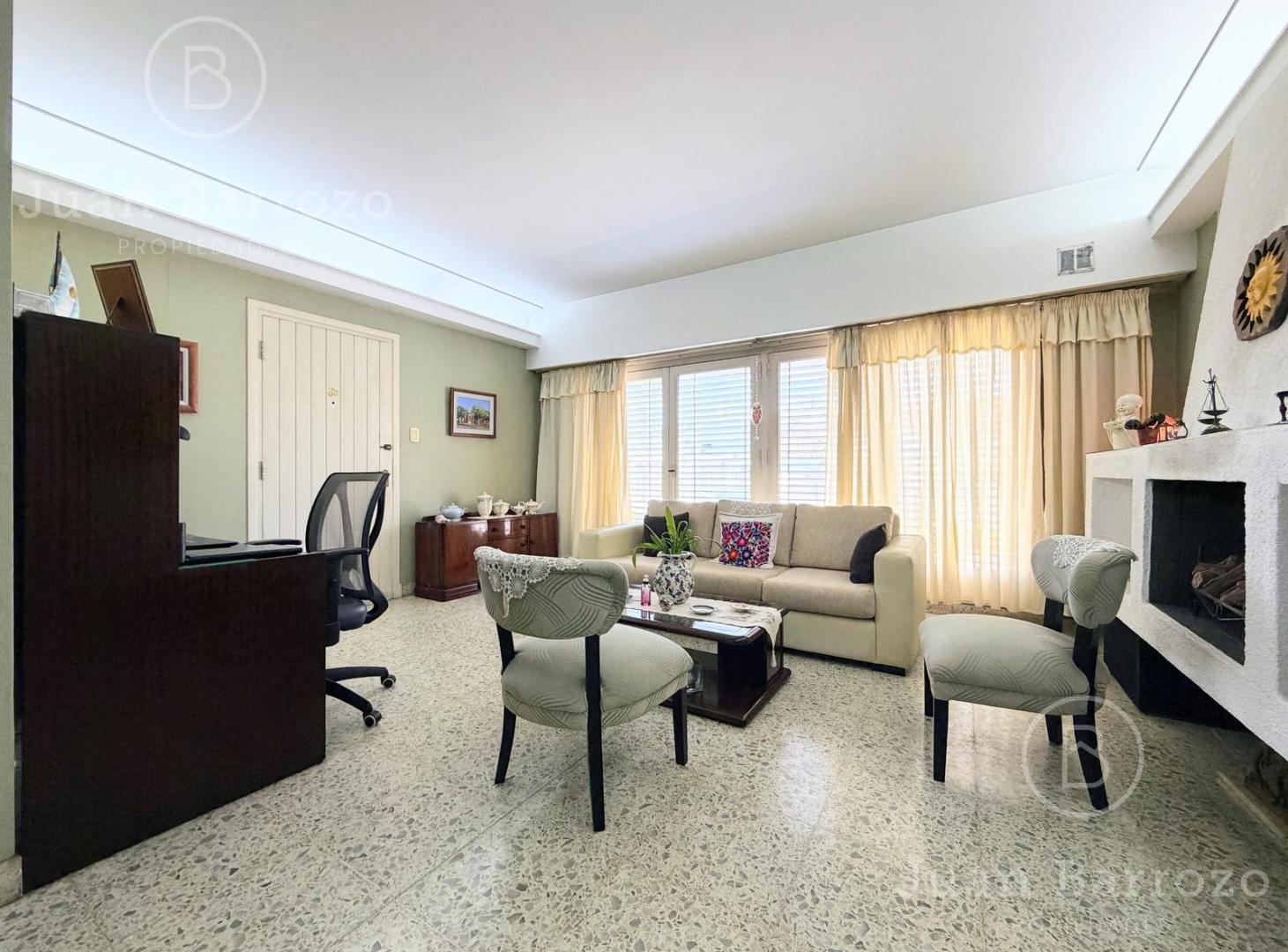 Foto de Venta Casa en Banfield Oeste, imagen 2