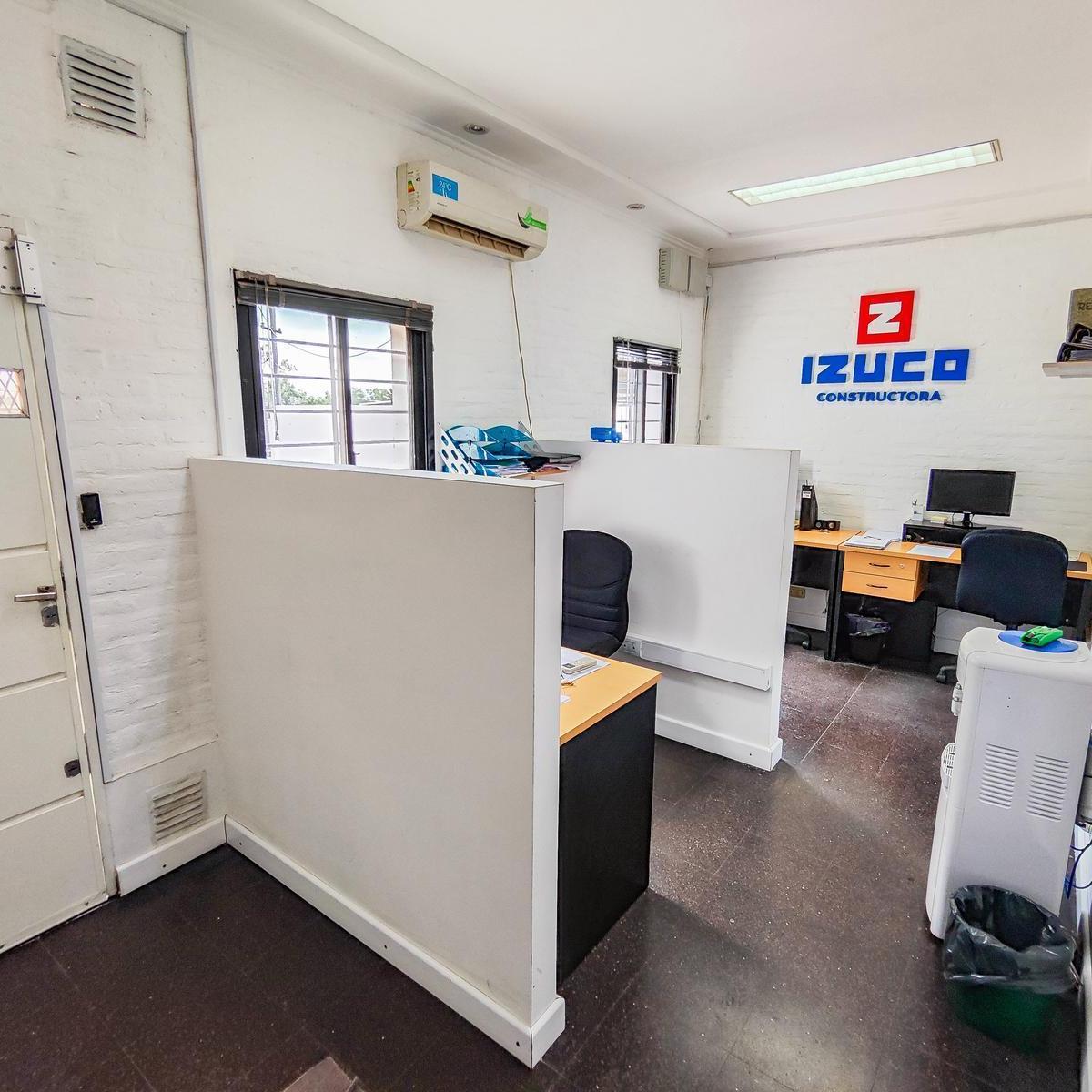 Galpón con Oficinas en Venta a m de Circunvalación 1