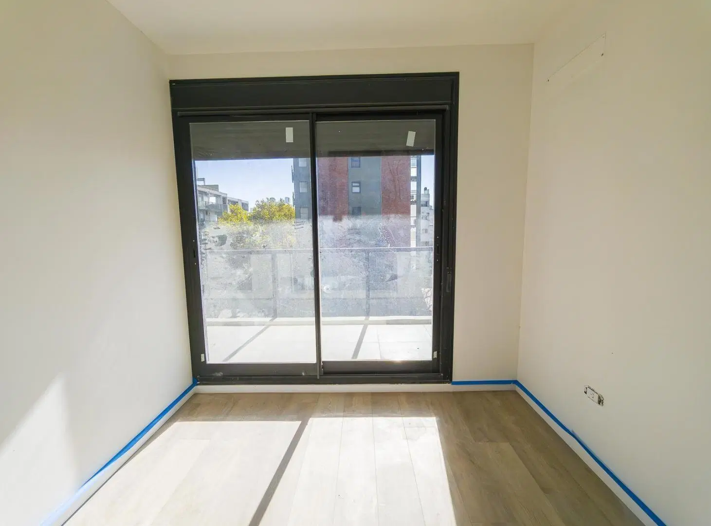 Departamento en Lourdes 2 dormitorios frente balcón a estrenar 4