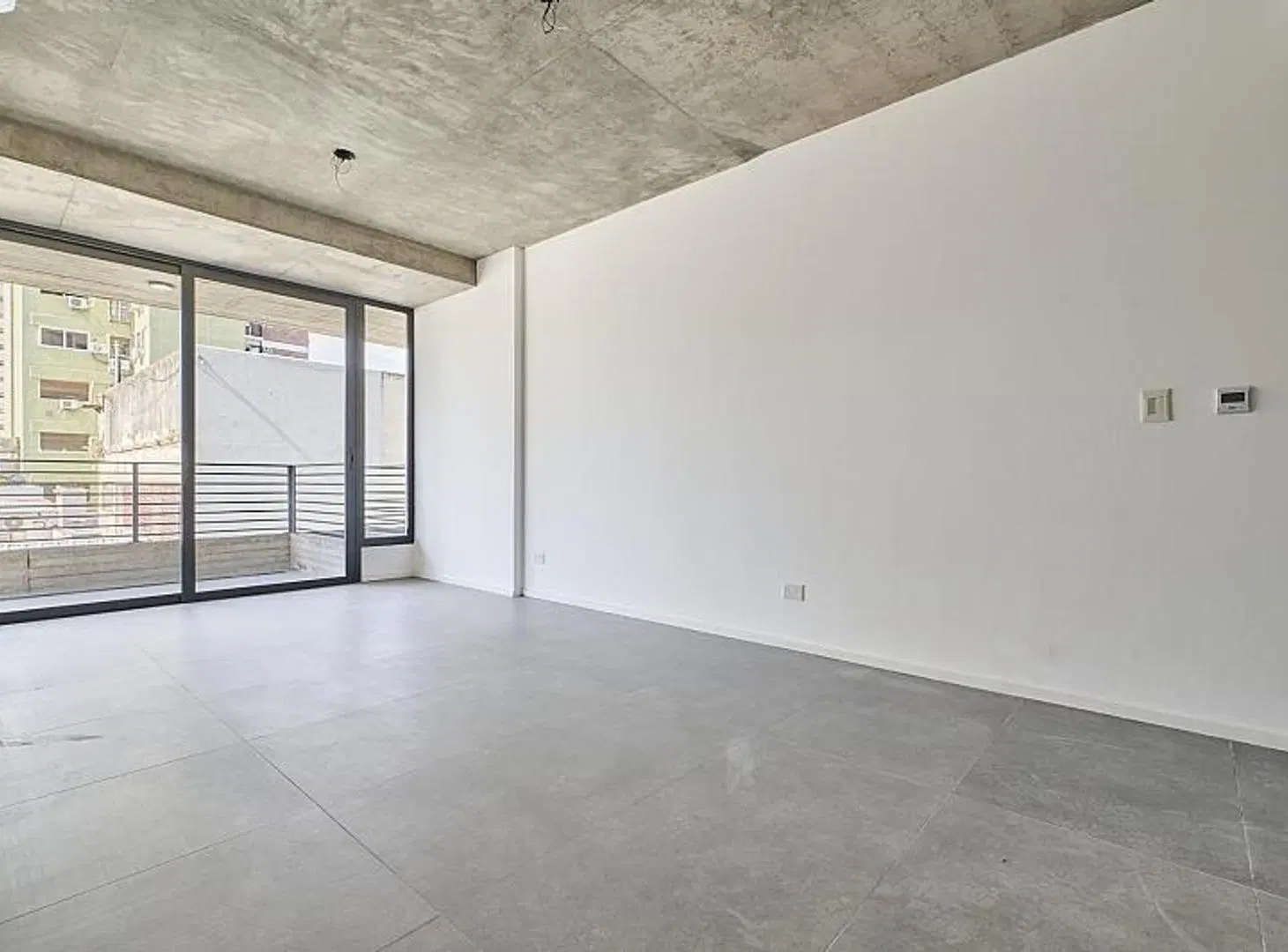 Dos Ambientes, Núñez 8