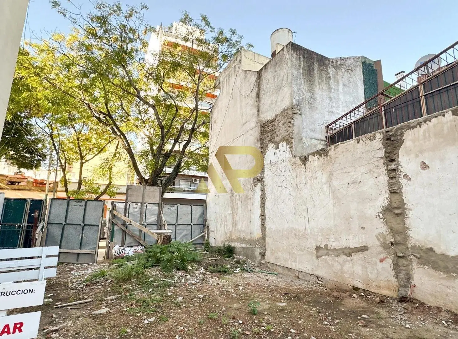 LOTE CON PLANO APROBADO Y DEMOLIDO 3
