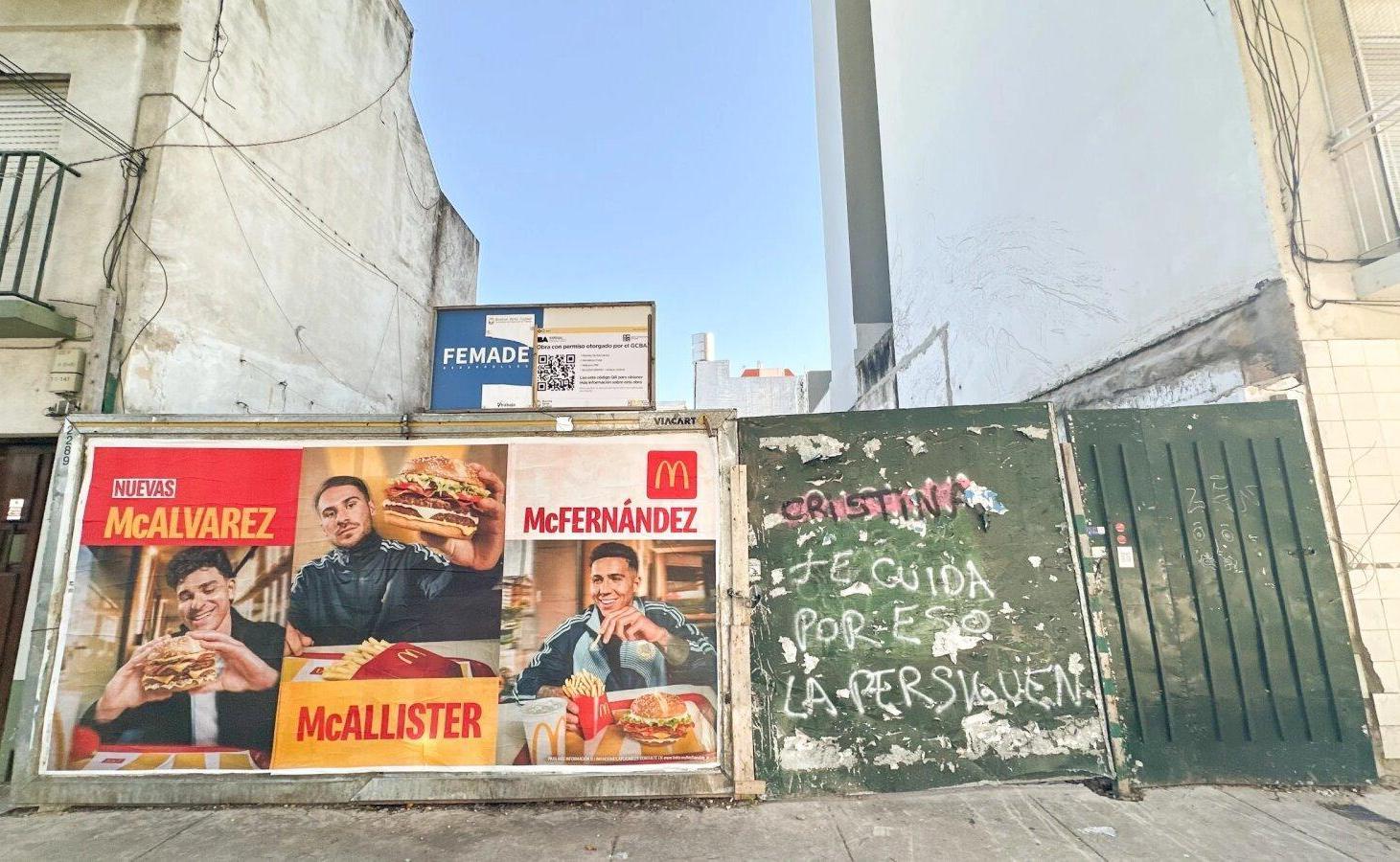 Foto de Terreno en Venta - Lote con Plano Aprobado y demolido, imagen 2