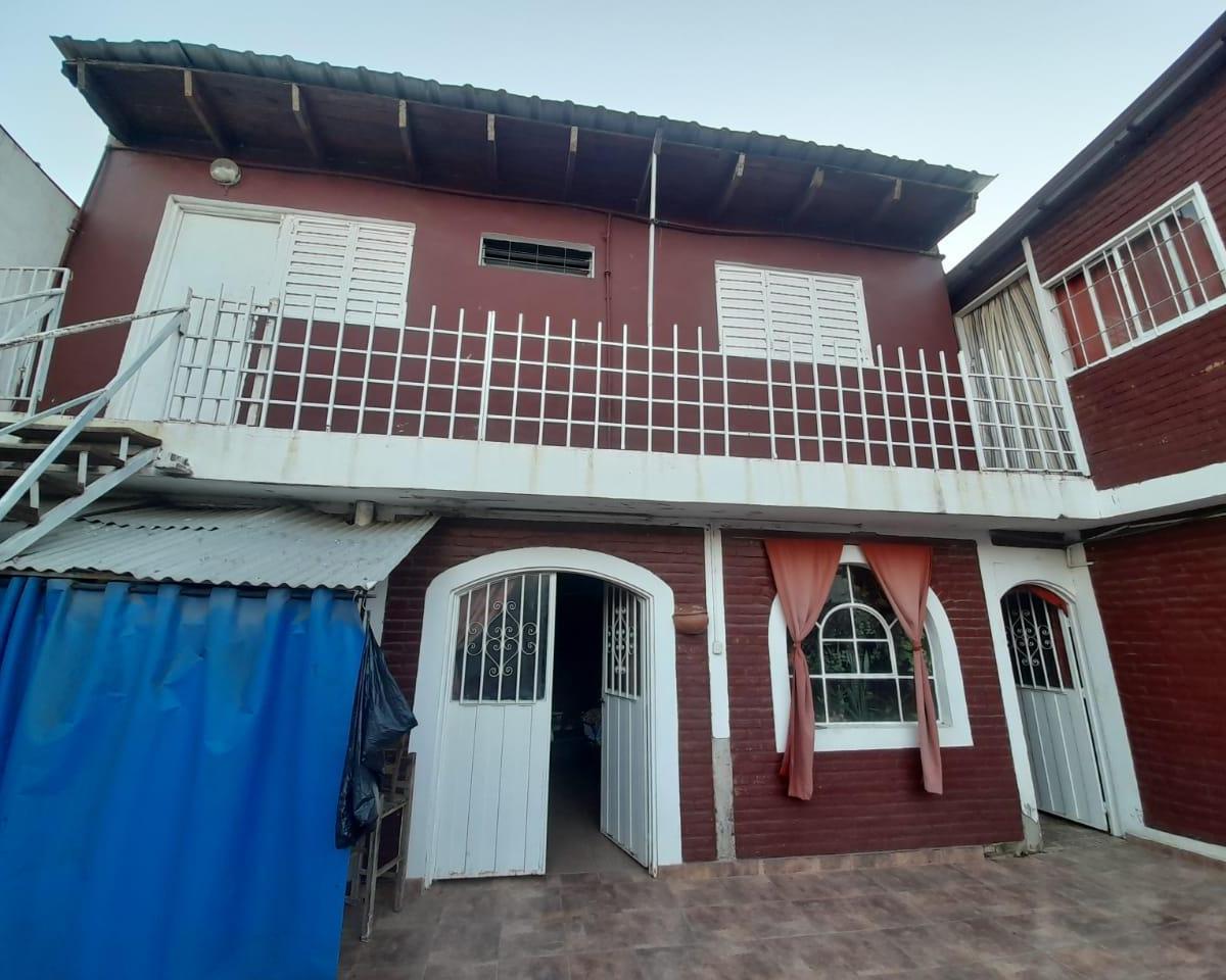 Vendo Casa Mas Departamento en Planta Alta 3