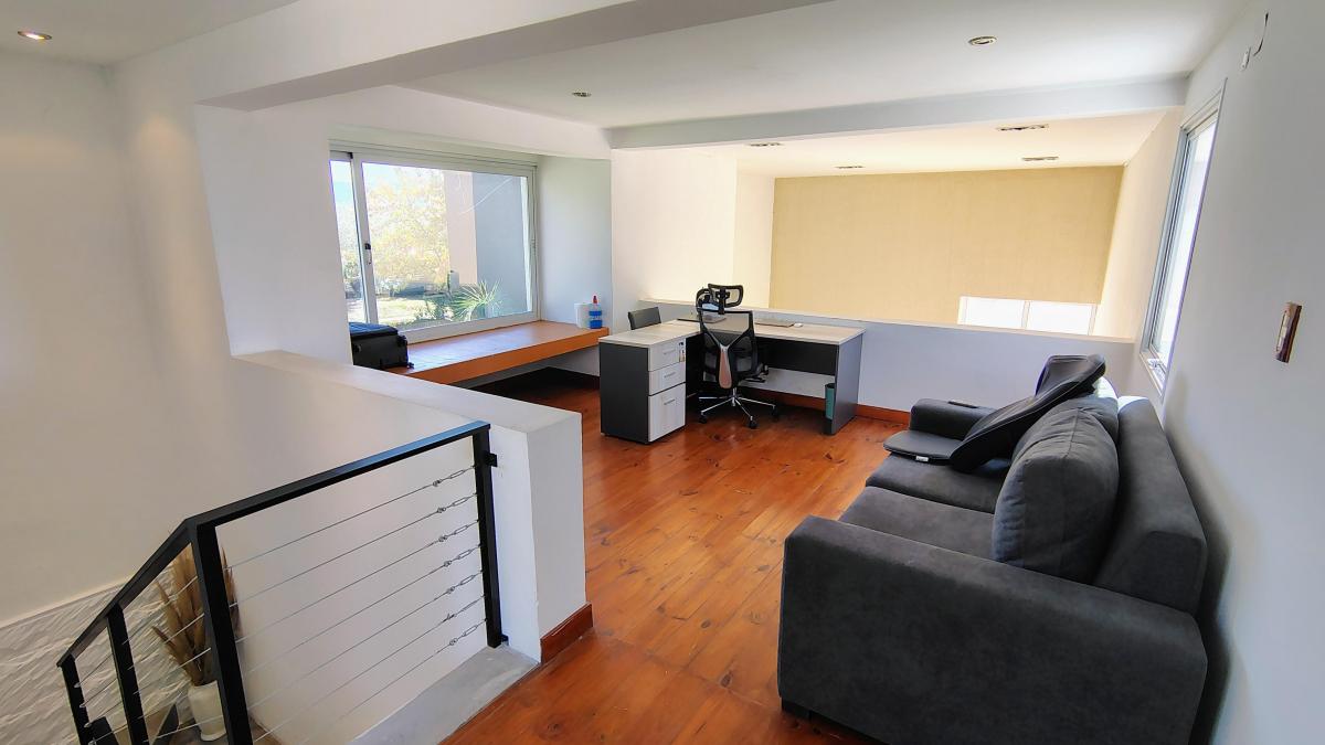 Vendemos Fabulosa Casa en Lunlunta, Maipu - Apta Credito Hipotecario! 3