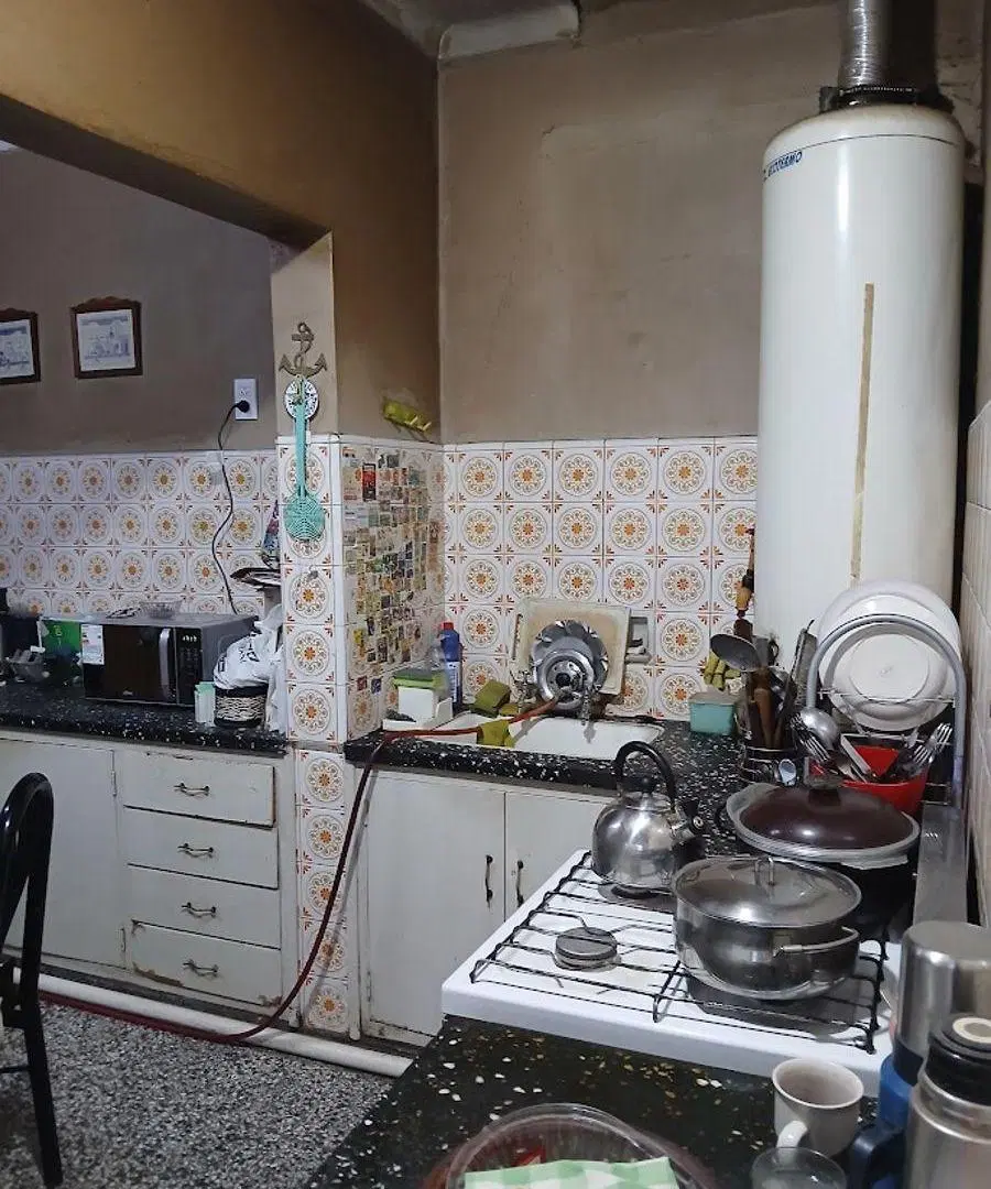 IDEAL INVERSORES!! CASA EN VENTA A RECICLAR EN PLENA 5° SECCION, SOBRE CALLE CORONEL RODRIGUEZ 3