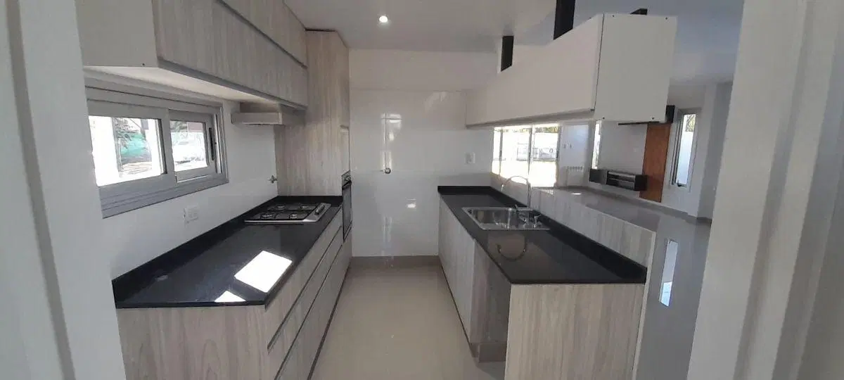 BELLISIMA CASA EN ALQUILER EN BARRIO PRIVADO ALBA DE TANQAY, MAIPU 4