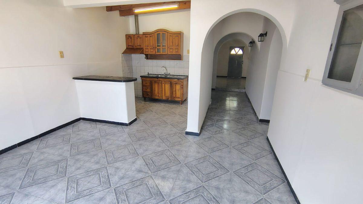 Foto de AMPLIA CASA EN ALQUILER EN VILLA NUEVA - GUAYMALLEN, imagen 3