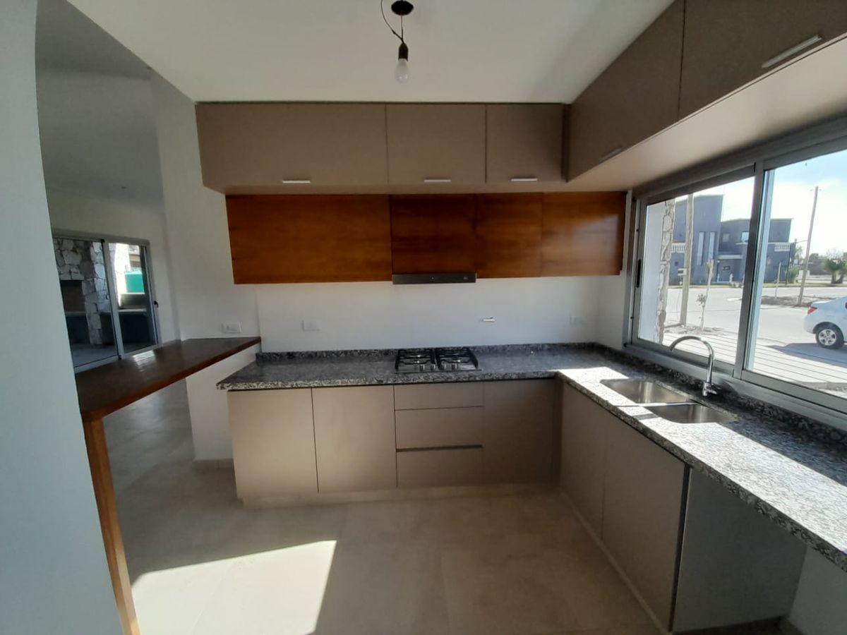 Foto de HERMOSA CASA EN VENTA EN BARRIO PRIVADO LAS CORTADERAS 3, imagen 3
