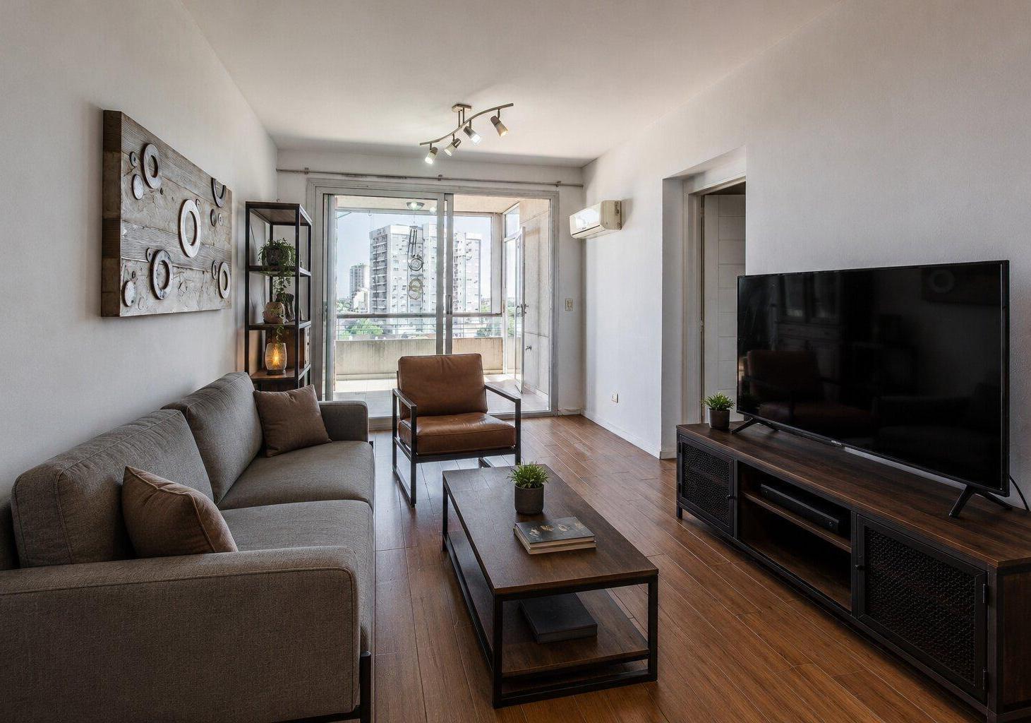 Venta 4 Ambientes con balcón terraza cochera y doble baulera