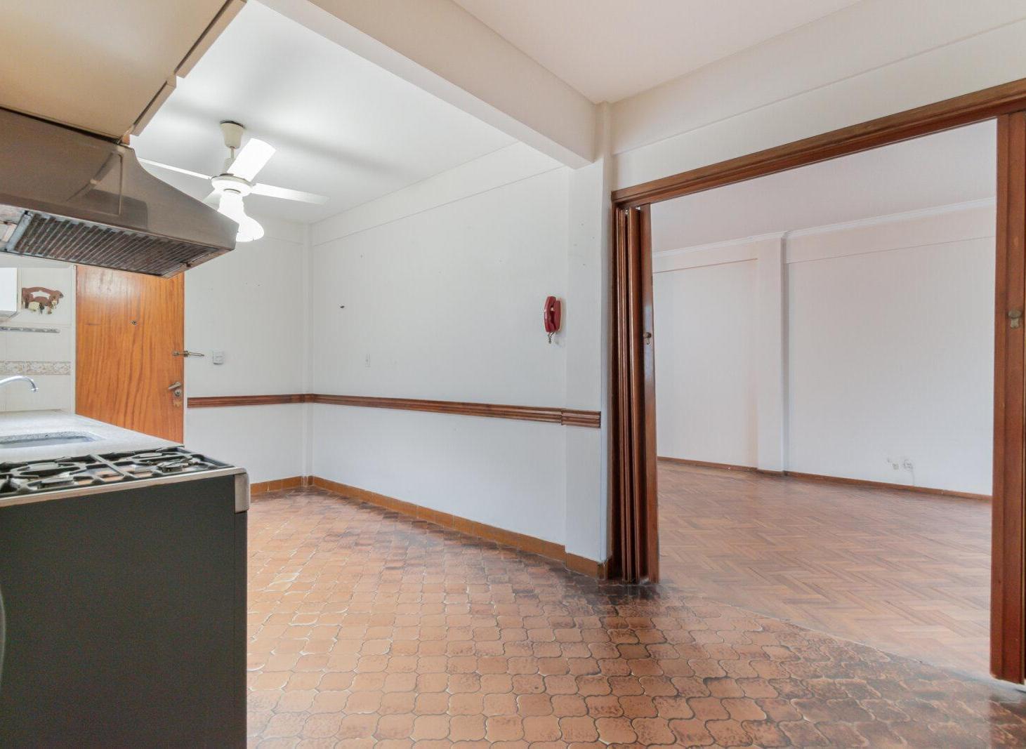Foto de Departamento de 4 ambientes mas cochera en primer piso apto credito, imagen 1