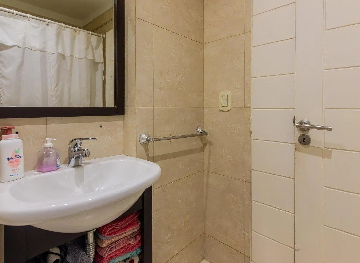 Venta 4 Ambientes con balcón terraza cochera y doble baulera 8