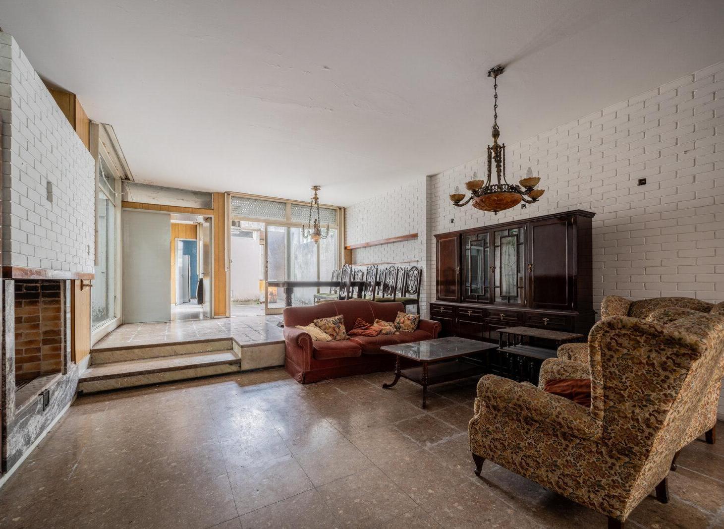 Foto de Casa de 6 ambientes con jardín, galería, terraza y cochera, imagen 5