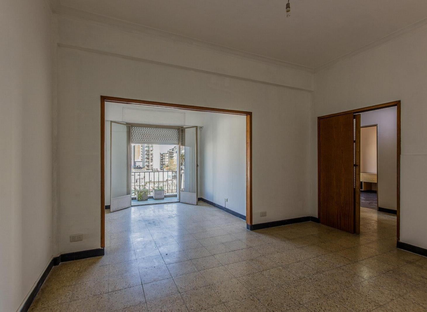 Foto de Departamento 4 ambientes con balcón en el centro de moron, imagen 3