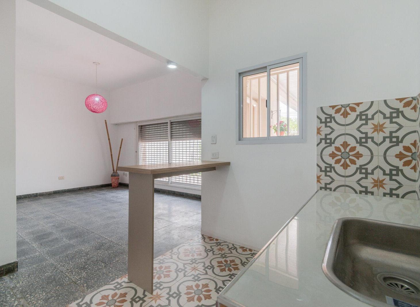 Foto de PH DE 3 AMBIENTES CON COCHERA Y PATIO, imagen 3
