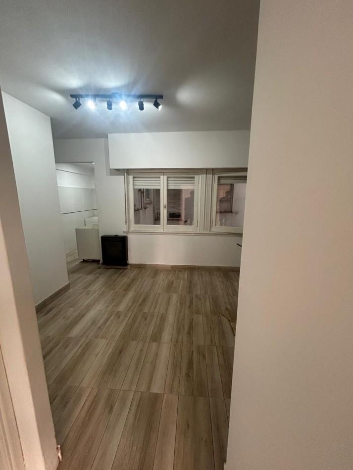 Foto de DEPARTAMENTO 2 AMBIENTES CON BALCON A LA CALLE, imagen 3