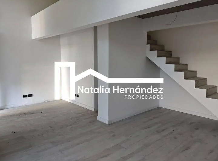 Local . | Liniers 33 2