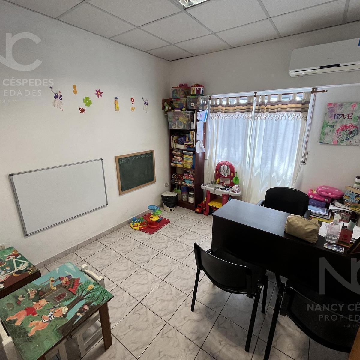 Edificio de Oficinas en Venta en Quilmes Centro. Ideal Policonsultorio/ Instituto 5