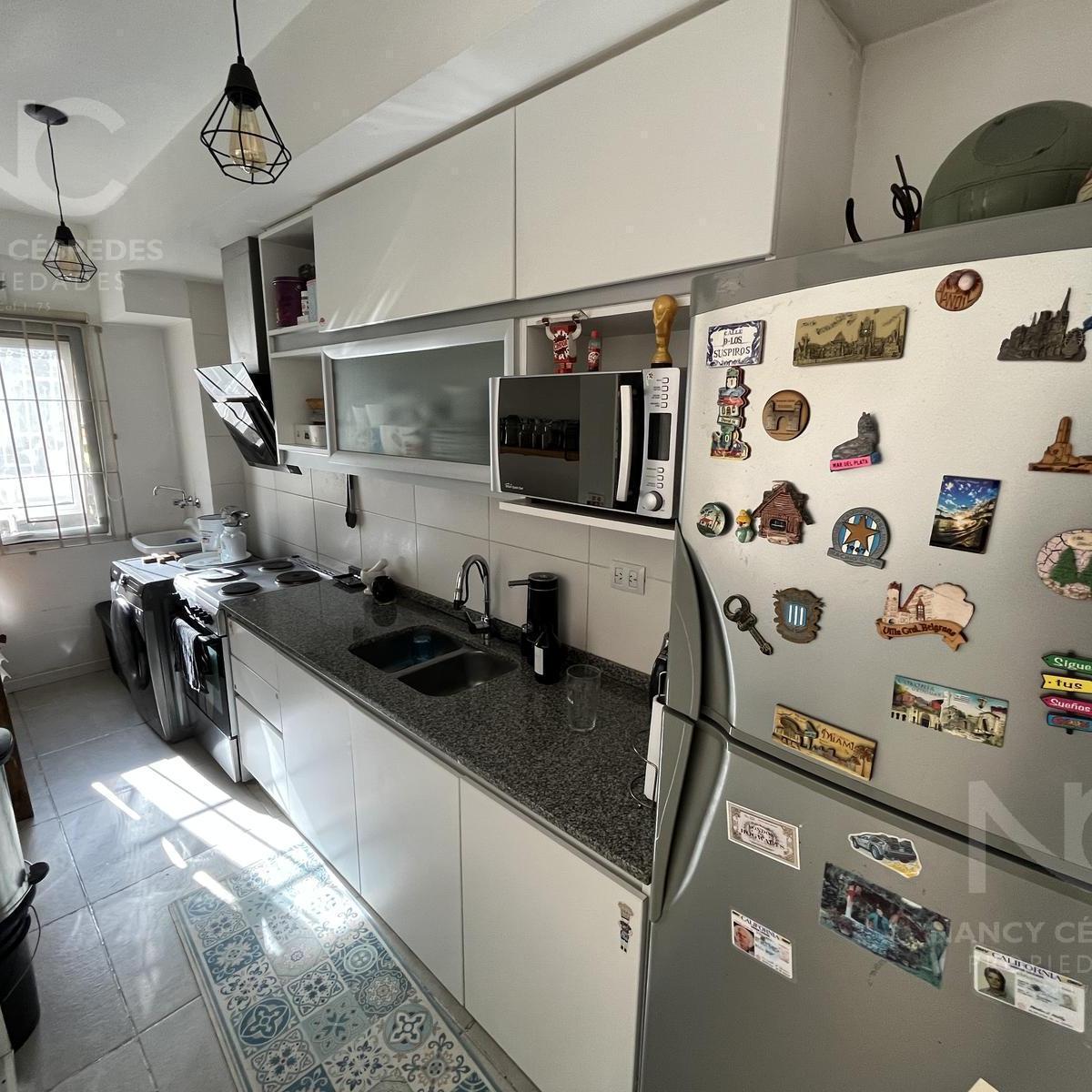 Departamento 3 ambientes en venta en Barrio Parque Bernal ESTE!!!
