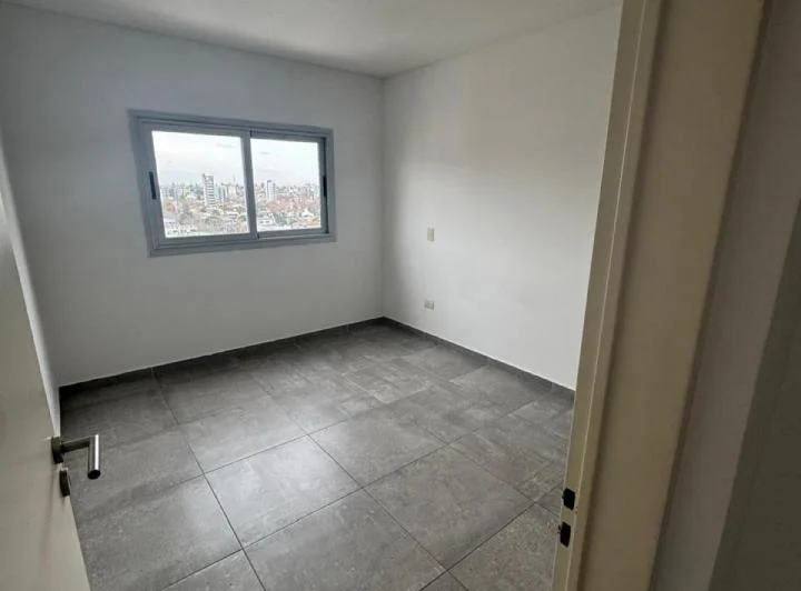 DEPARTAMENTO DE 2 AMBIENTES EN ALQUILER QUILMES CENTRO!! 5