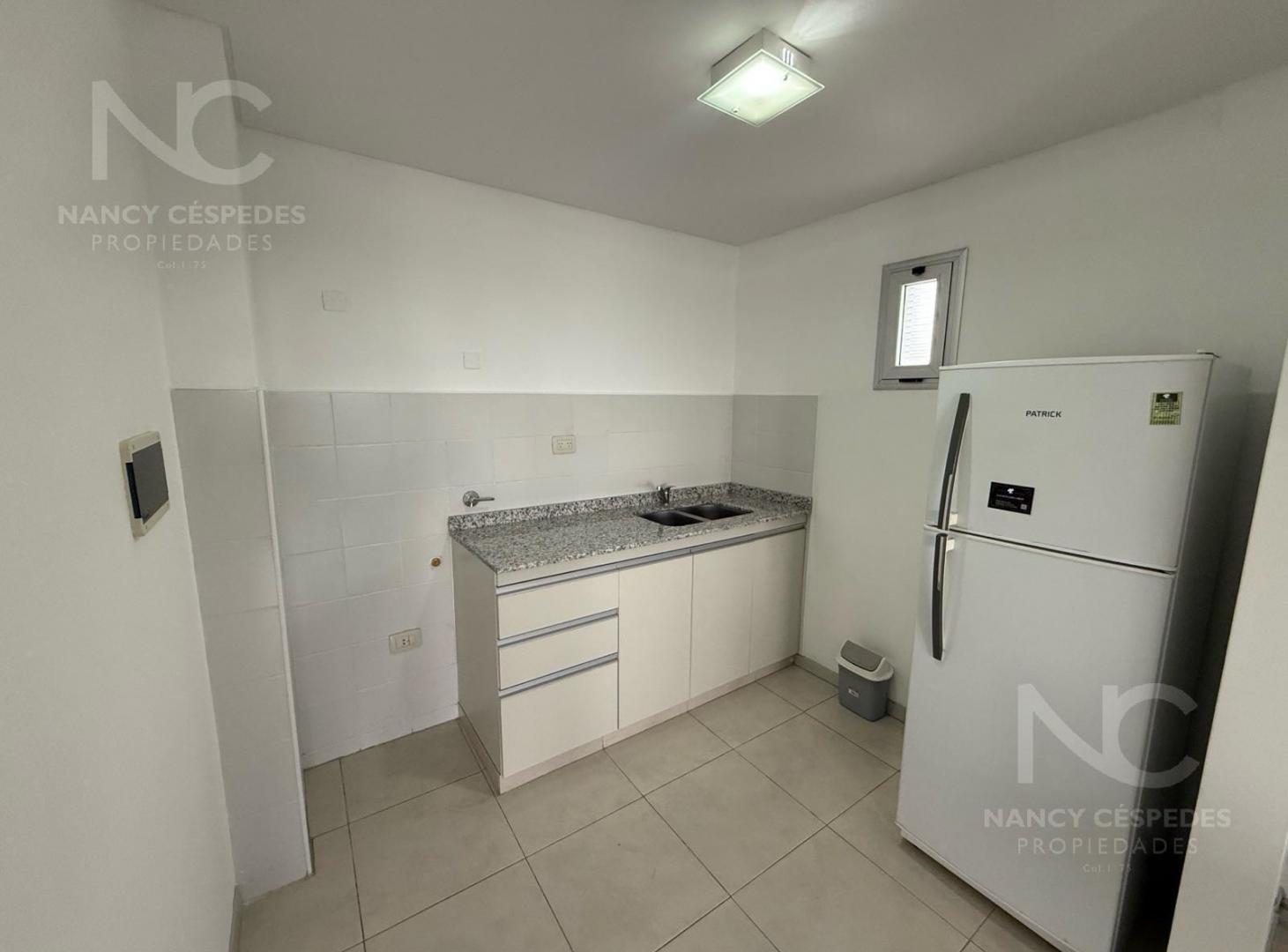 Foto de DEPARTAMENTO 2 AMBIENTES EN VENTA QUILMES CENTRO!!!, imagen 3