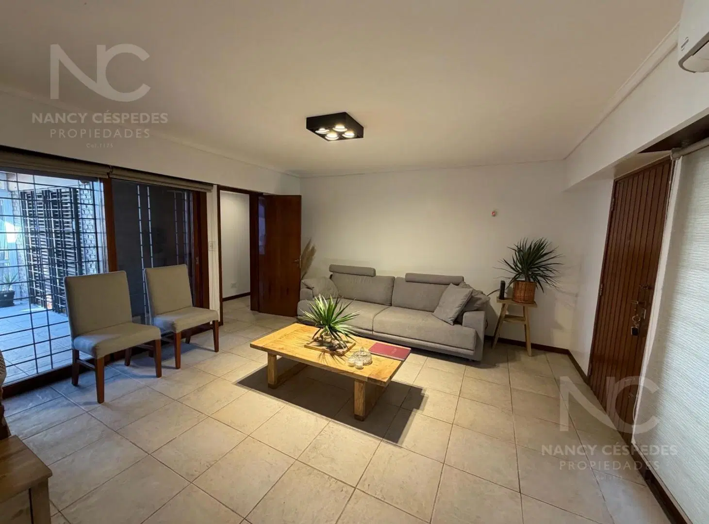 ESPECTACULAR CASA DE 4 AMBIENTES EN VENTA!!! 2